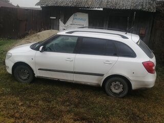 2012 Skoda Fabia II Рестайлинг, белый, 500000 рублей, вид 4