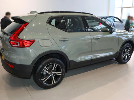 2026 Volvo XC40 I Рестайлинг, серый, 4910000 рублей, вид 5