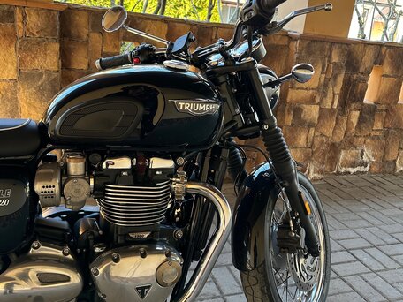 2019 Triumph Bonneville T120, чёрный, 1250000 рублей, вид 2