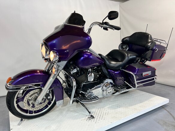 2010 Harley-Davidson Electra Glide, фиолетовый, 690000 рублей - вид 37