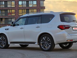 2019 Infiniti QX80 I Рестайлинг 2, белый, 5000000 рублей, вид 2