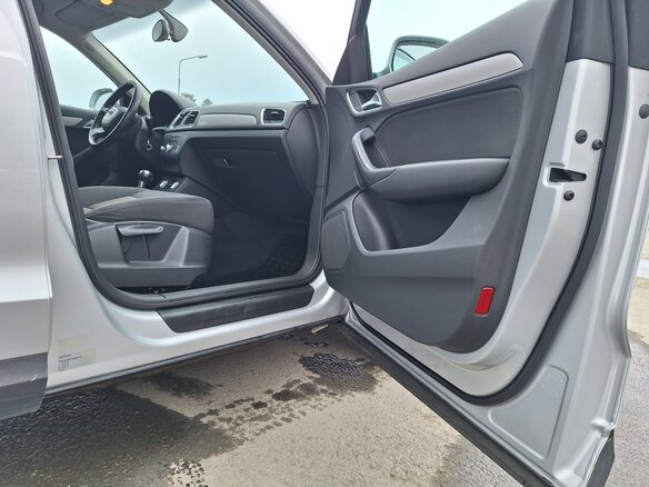 2013 Audi Q3 I (8U), серебристый, 1630000 рублей - вид 21
