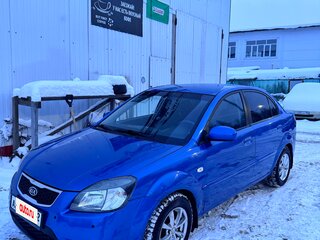 2010 Kia Rio II Рестайлинг, синий, 650000 рублей, вид 5