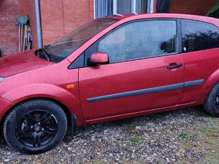 2006 Ford Fiesta Mk5, красный, 360000 рублей, вид 4