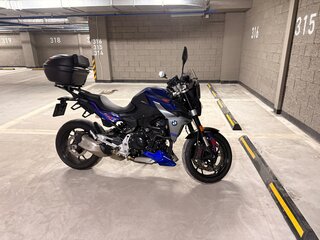 2020 BMW F 900 R, синий, 920000 рублей, вид 2