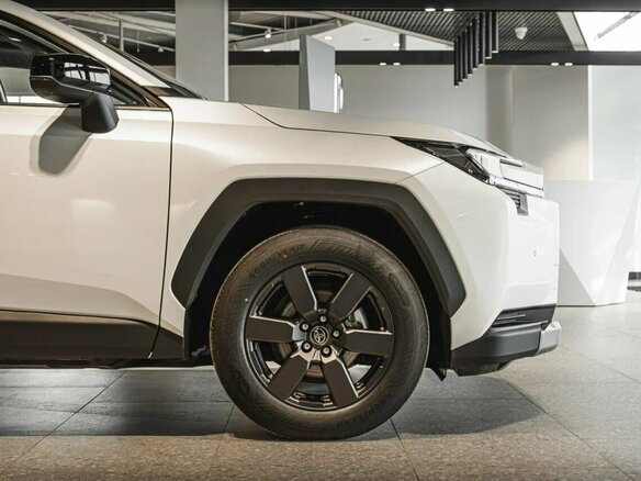 2026 Toyota RAV4 VI (XA60), белый, 5490000 рублей - вид 11
