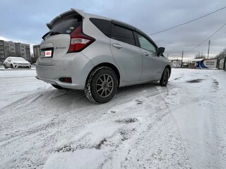 2019 Nissan Note e-Power II Рестайлинг, серый, 1500000 рублей, вид 4