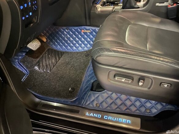 2018 Toyota Land Cruiser 200 Series Рестайлинг 2, чёрный, 8500000 рублей - вид 12