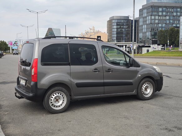 2008 Peugeot Partner II, серый, 580000 рублей - вид 4