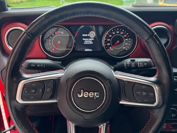 2021 Jeep Wrangler IV (JL), красный, 4450000 рублей - вид 8