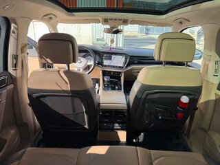 2019 Volkswagen Touareg III, серый, 4800000 рублей, вид 5