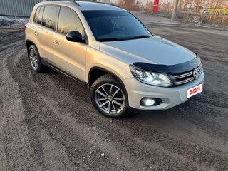 2013 Volkswagen Tiguan I Рестайлинг, серебристый, 1350000 рублей, вид 3