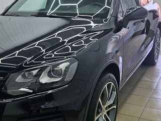 2010 Volkswagen Touareg II, чёрный, 2100000 рублей, вид 5