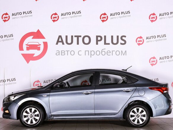 2017 Hyundai Solaris II, серый, 725000 рублей - вид 4