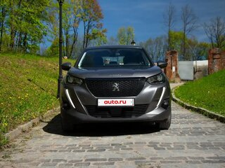2021 Peugeot 2008 II, серый, 1545000 рублей, вид 4
