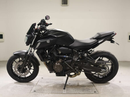 2020 Yamaha MT-07 (FZ-07), чёрный, 580000 рублей, вид 3