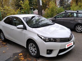 2014 Toyota Corolla XI (E160, E170, E180), белый, 1680000 рублей, вид 3