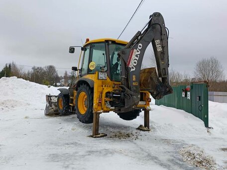 2011 Volvo BL, жёлтый, 4200000 рублей, вид 2
