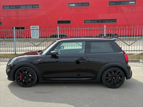 2021 Mini Hatch JCW III (F55/F56) Рестайлинг 2, чёрный, 3900000 рублей - вид 6