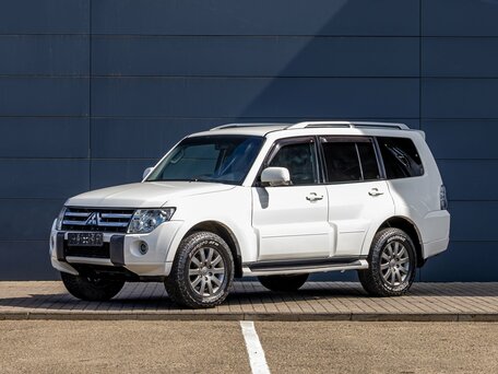 Mitsubishi Pajero IV Рестайлинг 1