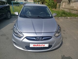 2011 Hyundai Solaris I, серебристый, 700000 рублей, вид 1