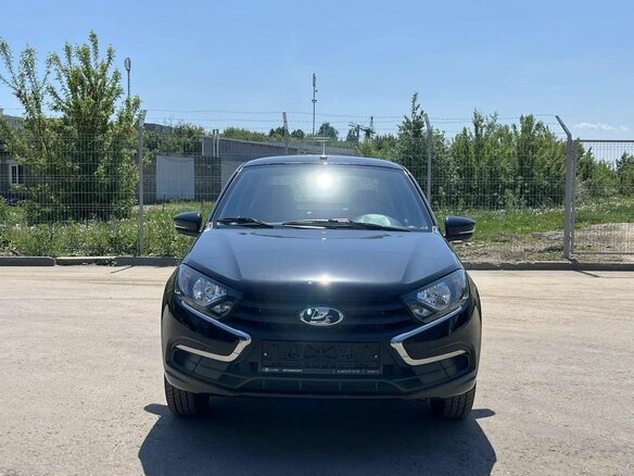 2026 Lada (ВАЗ) Granta I Рестайлинг, чёрный, 987000 рублей - вид 2