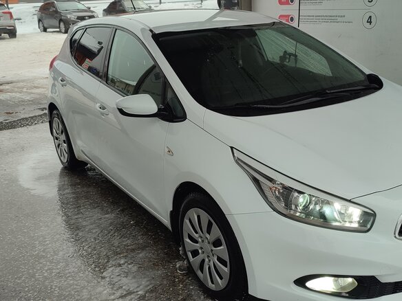 2013 Kia Ceed II, белый, 950000 рублей - вид 8