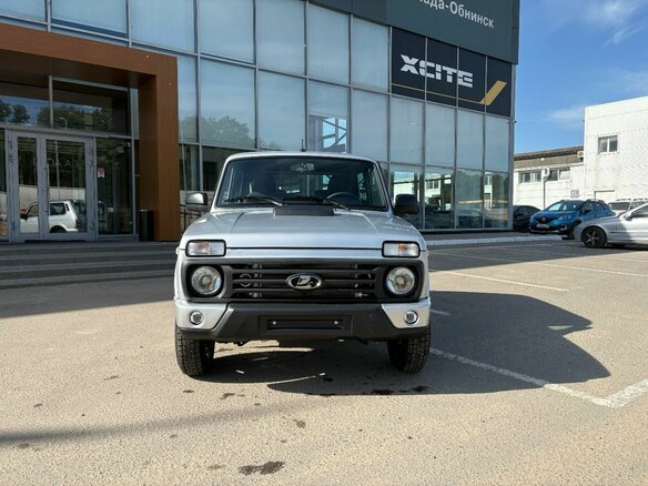 2026 Lada (ВАЗ) Niva Legend I, серебристый