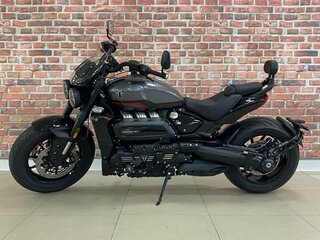 2026 Triumph Rocket 3, серый, 3800000 рублей, вид 1
