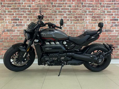 2026 Triumph Rocket 3, серый, 3800000 рублей, вид 1