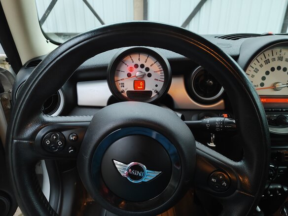 2013 Mini Hatch Cooper II (R56) Рестайлинг, серый, 1299990 рублей - вид 5