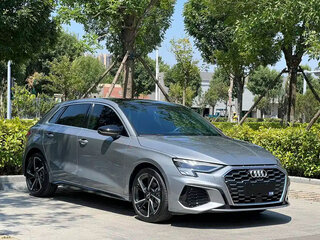 2023 Audi A3 Sportback 35 TFSI IV (8Y), серебристый, 1920100 рублей, вид 3