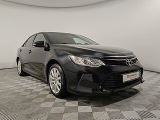 2017 Toyota Camry VII (XV50) Рестайлинг, чёрный, 2049000 рублей, вид 3