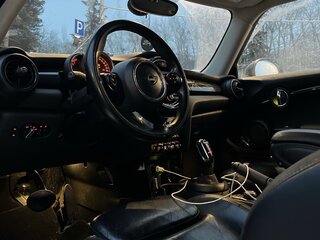 2019 Mini Hatch Cooper III (F55/F56) Рестайлинг, оранжевый, 2455000 рублей, вид 4