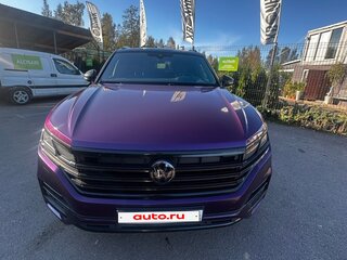 2020 Volkswagen Touareg III, фиолетовый, 5100000 рублей, вид 2