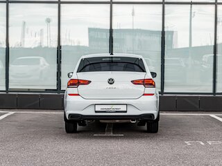 2020 Volkswagen Polo VI, белый, 1350000 рублей, вид 4