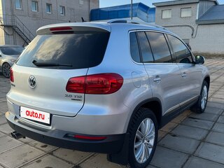 2013 Volkswagen Tiguan I Рестайлинг, серебристый, 2100000 рублей, вид 4