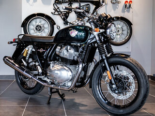 2026 Royal Enfield Interceptor, зелёный, 689000 рублей, вид 2