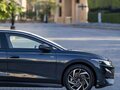 2025 Volkswagen ID.7 85 kWh, серый - вид 6