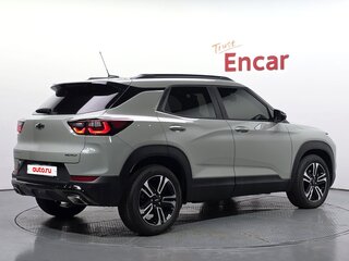 2025 Chevrolet TrailBlazer III Рестайлинг, серый, 2800000 рублей, вид 2