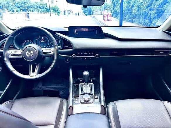 2023 Mazda 3 Axela IV (BP), чёрный - вид 8