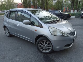 2010 Honda Fit II, серебристый, 715000 рублей, вид 4