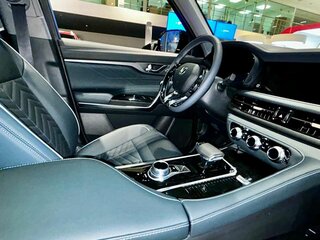 2024 Changan CS95 I Рестайлинг 2, серый, 4779900 рублей, вид 3