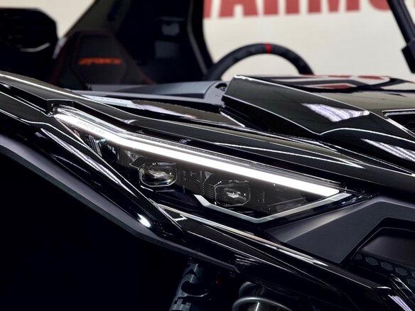 2026 CFMoto Z10 EPS, чёрный, 3379900 рублей - вид 12