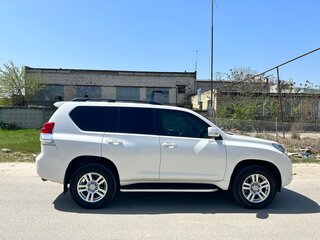 2011 Toyota Land Cruiser Prado 150 Series, белый, 2930000 рублей, вид 4