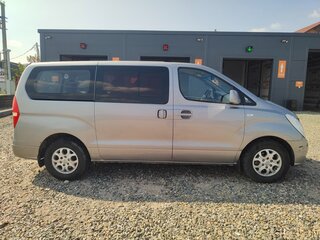 2011 Hyundai Grand Starex I, серый, 1600000 рублей, вид 2