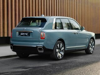 2026 Rolls-Royce Cullinan I Рестайлинг (Series II), зелёный, 84604800 рублей, вид 2