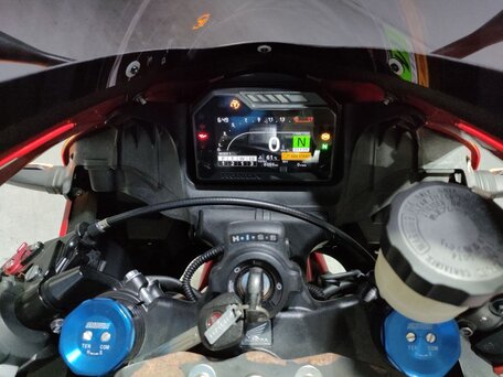 2022 Honda CBR 600RR, красный, 1094000 рублей, вид 5