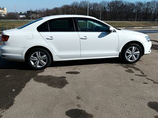 2015 Volkswagen Jetta VI Рестайлинг, белый, 1980000 рублей, вид 4