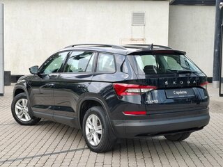 2021 Skoda Kodiaq I, чёрный, 2450000 рублей, вид 3